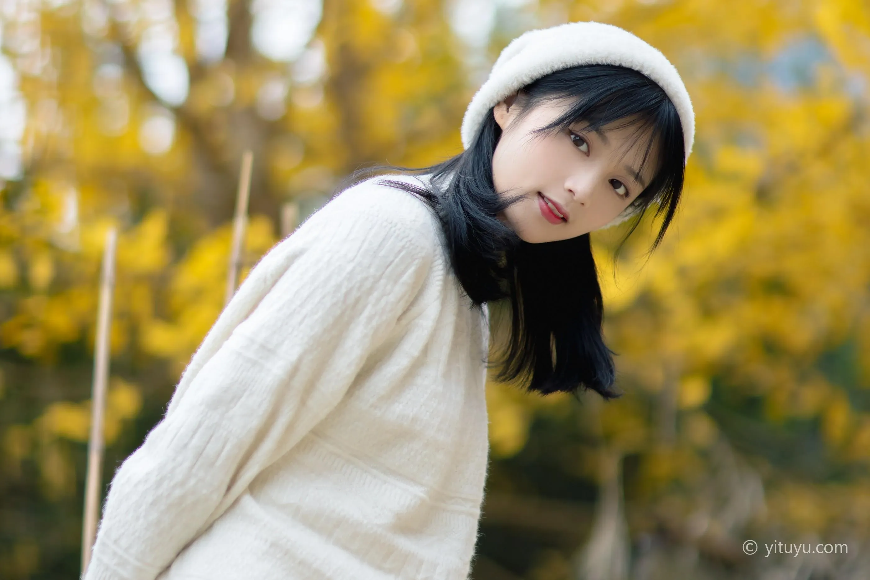 [YITUYU艺图语]2021.08.14 银杏之恋 雨文 [39P]插图3